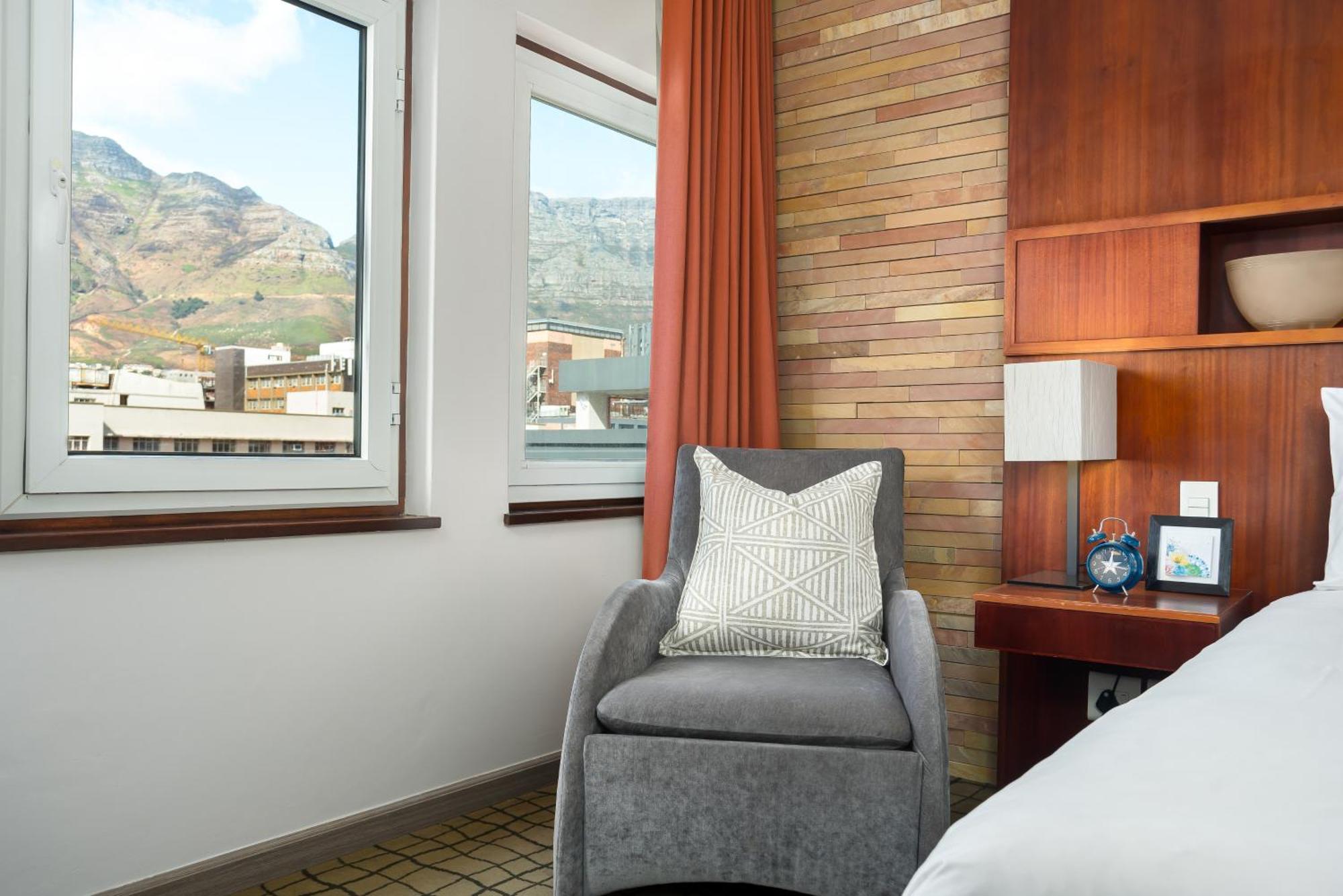 Neighbourgood East City Cape Town Bilik gambar